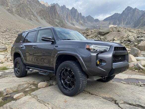 2016 Toyota 4Runner V Рестайлинг, серый, 7500000 рублей