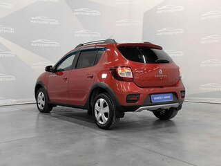 2015 Renault Sandero Stepway II, красный, 699000 рублей, вид 2
