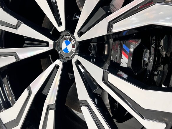 2026 BMW X7 40d I (G07) Рестайлинг, серый, 17999000 рублей - вид 12