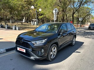 2020 Toyota RAV4 V (XA50), чёрный, 2750000 рублей, вид 2