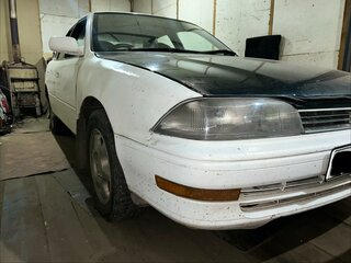 1990 Toyota Vista III (V30), белый, 300000 рублей, вид 3