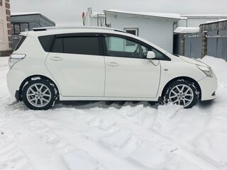 2012 Toyota Verso I Рестайлинг, белый, 1050000 рублей, вид 4