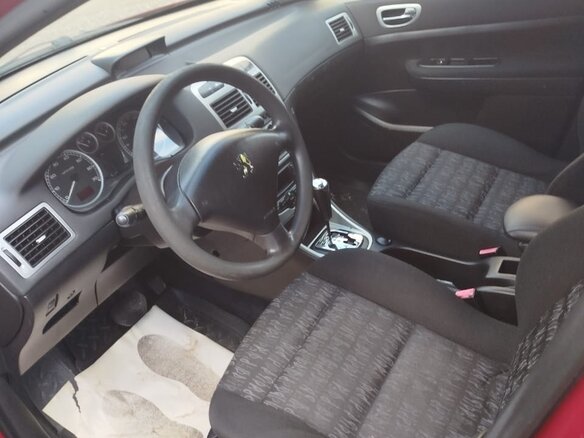 2003 Peugeot 307 I, красный, 290000 рублей - вид 4