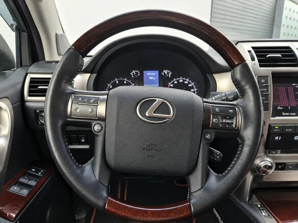 2016 Lexus GX 460 II Рестайлинг, белый, 6499000 рублей - вид 14