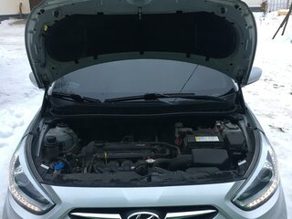 2014 Hyundai Solaris I, серебристый, 900000 рублей, вид 3
