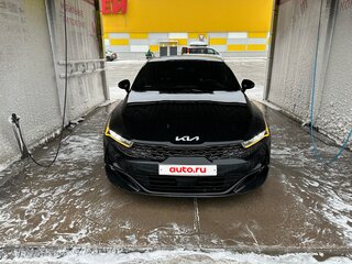 2021 Kia K5 III, чёрный, 2450000 рублей, вид 4