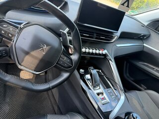 2021 Peugeot 5008 II Рестайлинг, чёрный, 1920000 рублей, вид 5