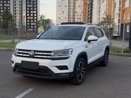 2021 Volkswagen Tharu I, белый, 1720000 рублей, вид 2