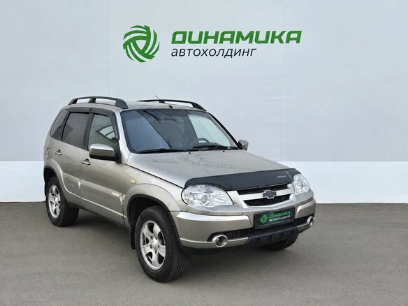2013 Chevrolet Niva I Рестайлинг, серый - вид 2