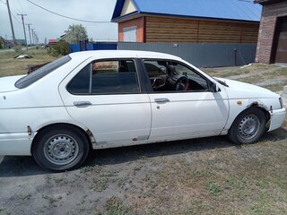2000 Nissan Bluebird QG18 XI (U14), белый, 175000 рублей, вид 2
