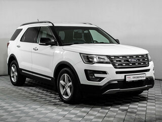 2018 Ford Explorer V Рестайлинг, белый, 2687000 рублей, вид 3
