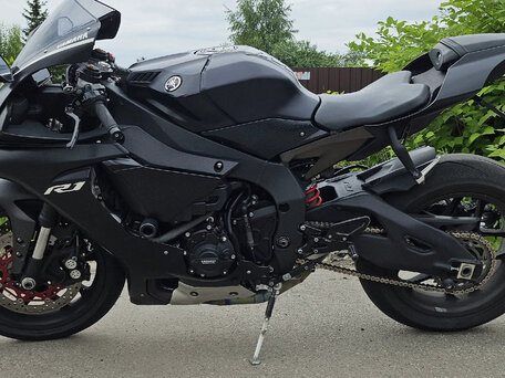 2018 Yamaha YZF-R1, чёрный, 1320000 рублей, вид 2