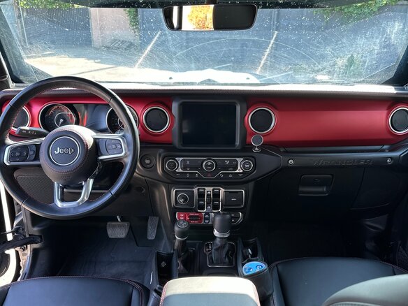 2022 Jeep Wrangler IV (JL), чёрный, 6000000 рублей - вид 8