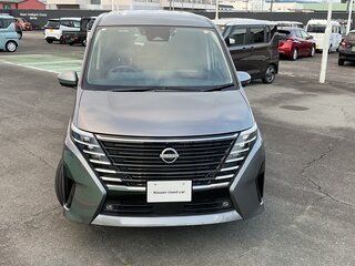 2023 Nissan Serena VI (C28), серебристый, 2310203 рублей, вид 2