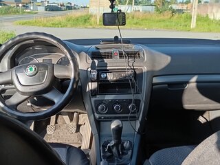 2011 Skoda Octavia II (A5) Рестайлинг, серый, 490000 рублей, вид 4