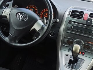 2008 Toyota Auris I, серебристый, 650000 рублей, вид 5