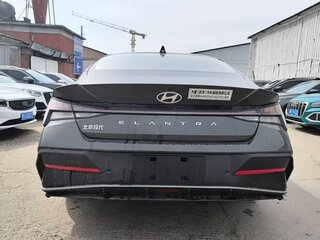 2026 Hyundai Elantra VII (CN7) Рестайлинг, серый, 1499999 рублей, вид 5