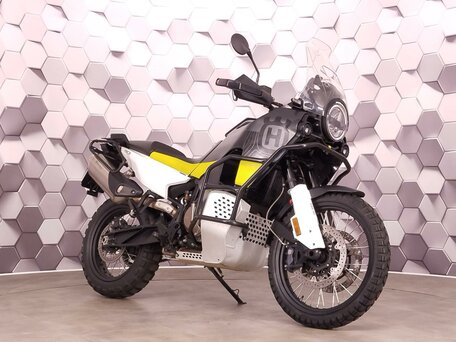 2022 Husqvarna Norden 901, серый, 1195000 рублей, вид 1
