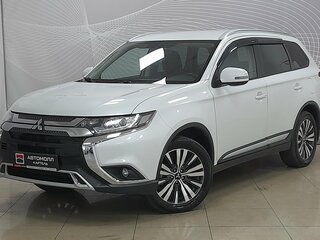 2019 Mitsubishi Outlander III Рестайлинг 3, белый, 2299000 рублей, вид 1