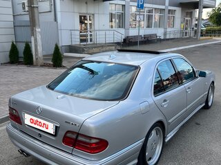 1997 Mercedes-Benz E-Класс 420 II (W210, S210), серебристый, 1000000 рублей, вид 4