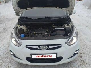 2014 Hyundai Solaris I, белый, 900000 рублей, вид 2