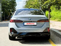 2026 BMW 5 серии 530i xDrive VIII (G60/G61/G68), серый, 8900000 рублей - вид 4
