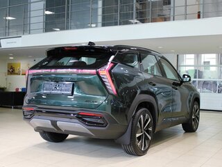 2026 Geely Atlas II, зелёный, 4229990 рублей, вид 3