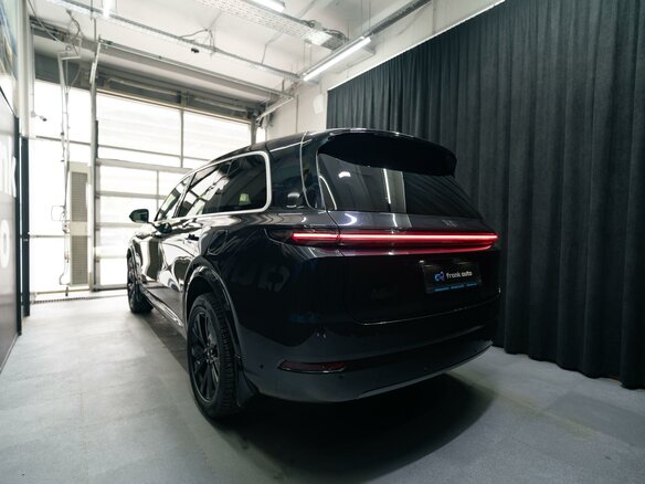 2025 Li Auto (Lixiang) L9 52.3 kWh I Рестайлинг, чёрный - вид 15