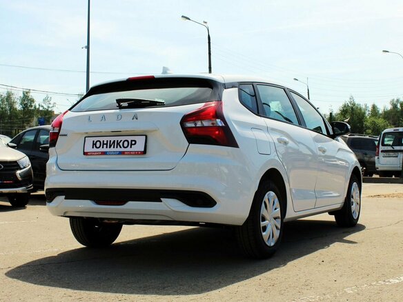 2026 Lada (ВАЗ) Iskra SW, белый - вид 5