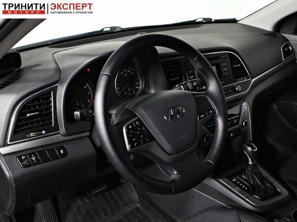 2017 Hyundai Elantra VI (AD), серебристый, 1347000 рублей - вид 12