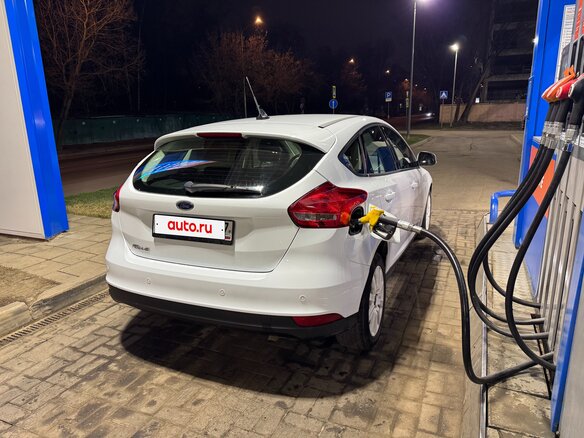 2017 Ford Focus III Рестайлинг, белый, 699000 рублей - вид 2