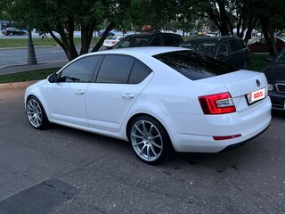 2014 Skoda Octavia III (A7), белый, 1380000 рублей, вид 3