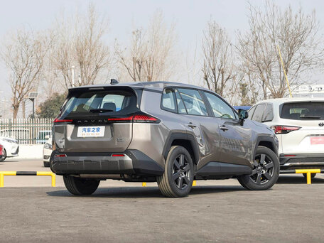 2026 Toyota RAV4 VI (XA60), бежевый, 3995000 рублей, вид 5