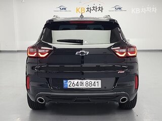 2023 Chevrolet TrailBlazer III Рестайлинг, чёрный, 1850000 рублей, вид 3