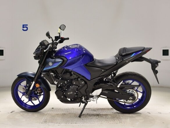2025 Yamaha MT-03, синий, 600000 рублей