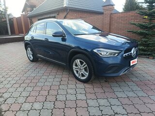2020 Mercedes-Benz GLA 200 II (H247), синий, 2750000 рублей, вид 2