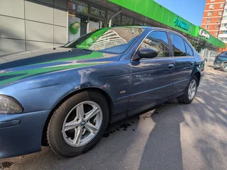 2001 BMW 5 серии 520i IV (E39) Рестайлинг, синий, 550000 рублей, вид 5