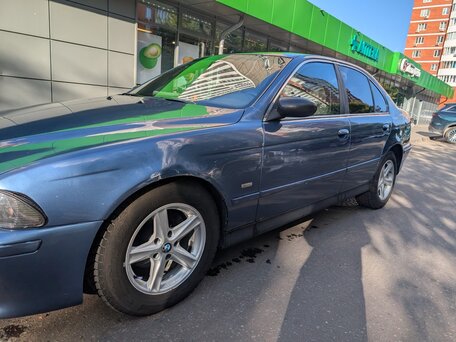 2001 BMW 5 серии 520i IV (E39) Рестайлинг, синий, 500000 рублей, вид 5