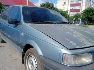 1989 Volkswagen Passat B3, голубой, 85000 рублей, вид 1