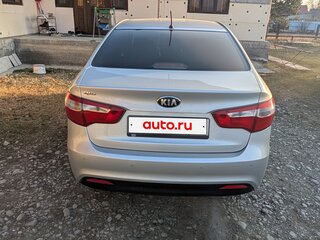 2013 Kia Rio 4-speed III, серый, 830000 рублей, вид 4