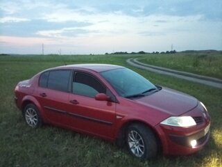 2008 Renault Megane II Рестайлинг, красный, 390000 рублей, вид 5