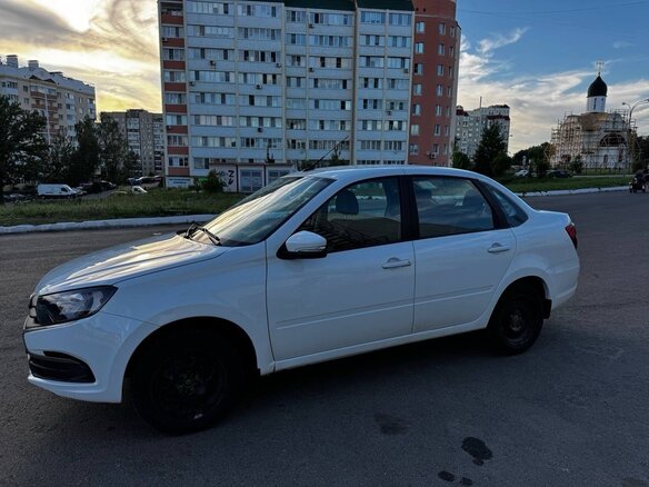 2023 Lada (ВАЗ) Granta I Рестайлинг, белый, 800000 рублей - вид 5