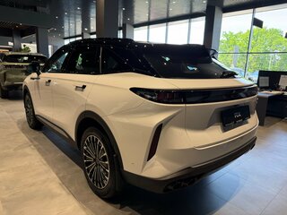 2025 Exeed RX, белый, 5490000 рублей, вид 5