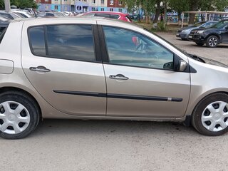 2008 Renault Clio III, бежевый, 350000 рублей, вид 4