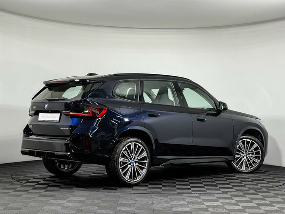 2025 BMW X1 Long 25Li xDrive III (U11/U12), синий, 5920000 рублей - вид 4