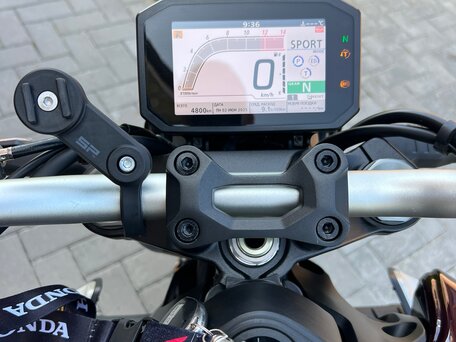 2023 Honda CB 1000R, красный, 1600000 рублей, вид 5