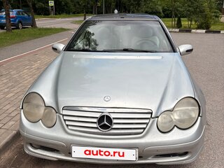 2002 Mercedes-Benz C-Класс 180 II (W203), серебристый, 500000 рублей, вид 1