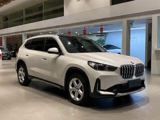 2023 BMW X1 Long 20Li sDrive II (F48) Рестайлинг, белый, 1960000 рублей, вид 3