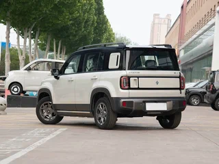 2026 Baojun Yep Plus, бежевый, 1900000 рублей, вид 4