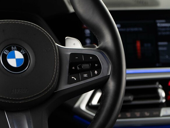 2022 BMW X5 M50i IV (G05/G18), чёрный, 8690052 рублей - вид 13